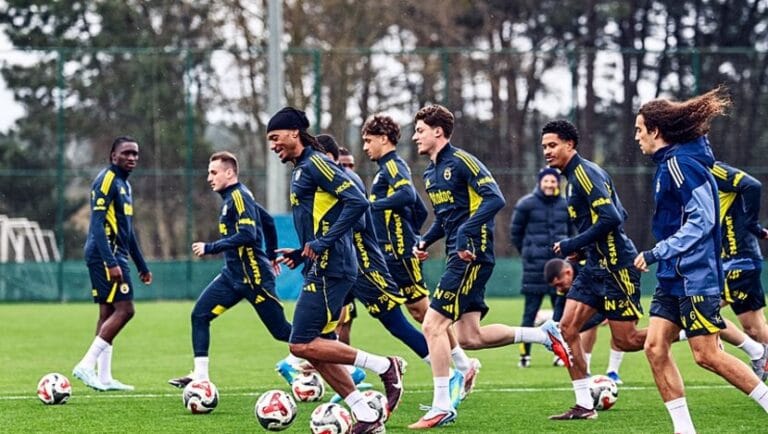 829x469-fenerbahcenin-kamp-kadrosu-aciklandi-1775827449283