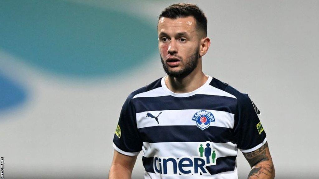 Bursaspor’da 10 Numara İçin Bersant Celina